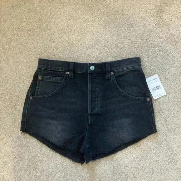 New with tags Free People we the free Taliesin High Rise Cut Off Shorts - Picture 1 of 7
